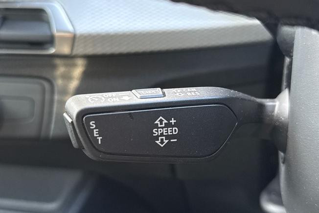 AUDI Q2 Photo 40