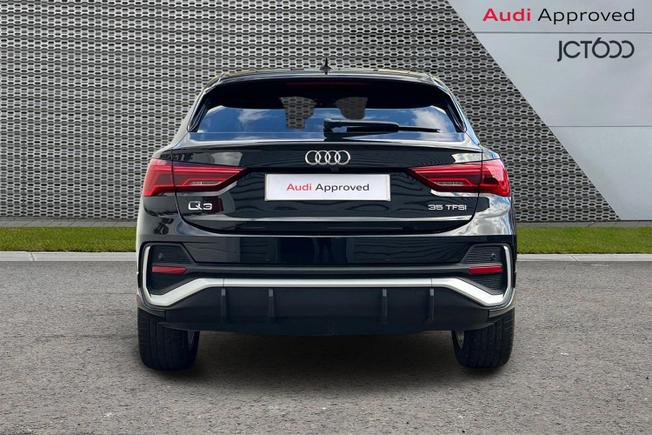 AUDI Q3 Photo 7