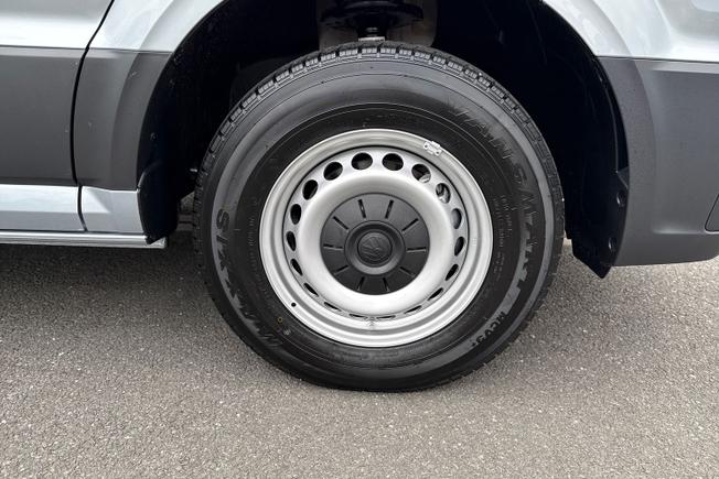 VOLKSWAGEN Crafter Photo 5