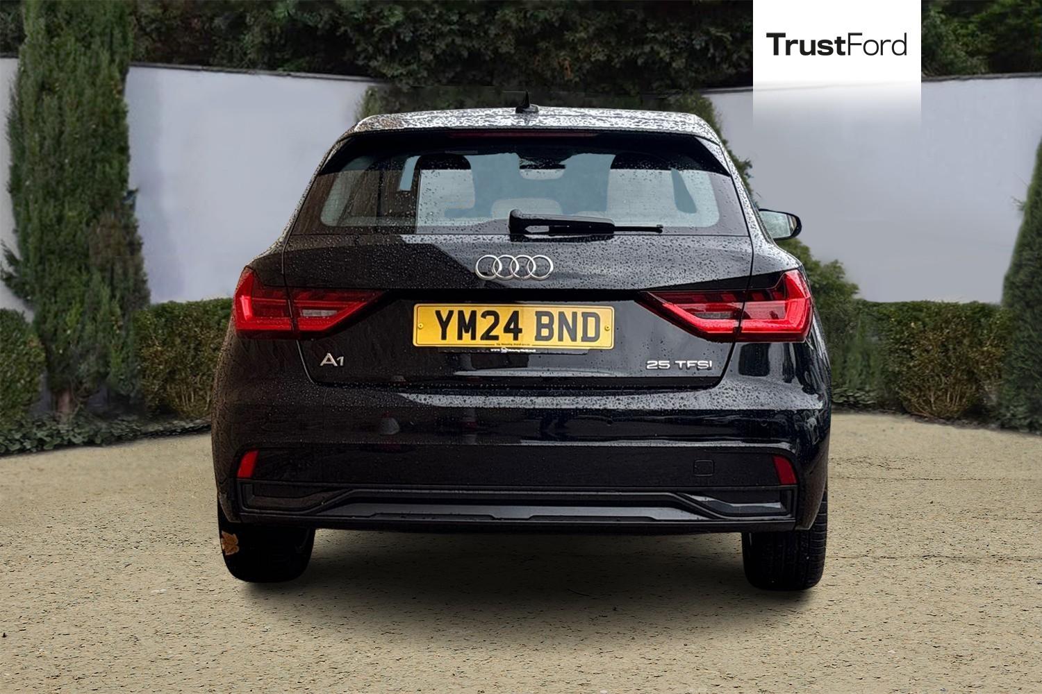 Audi A1 Photo 6