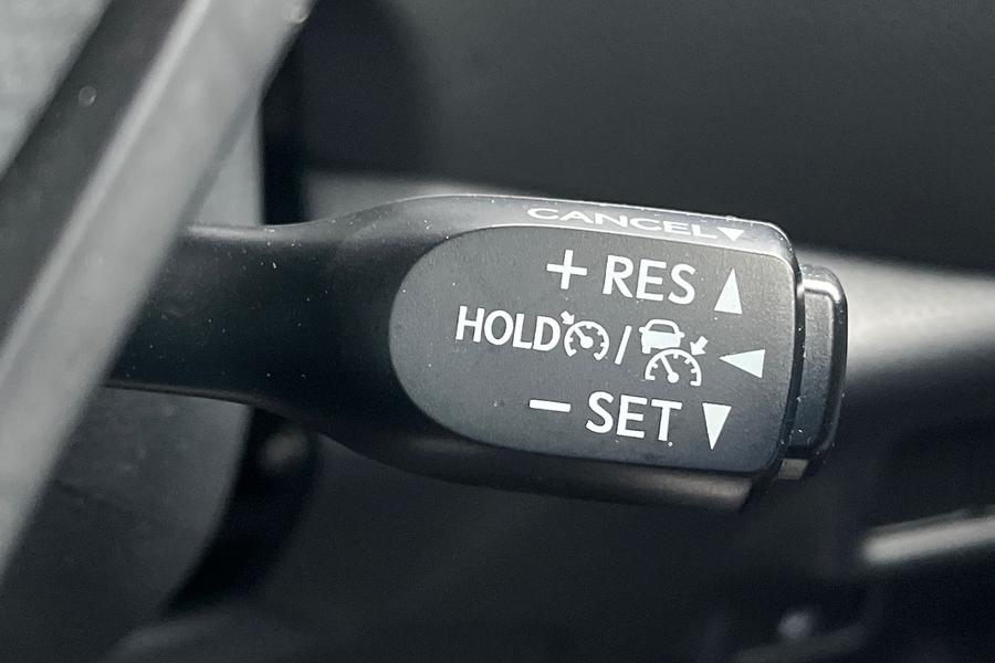 Toyota C-HR Photo autoimg-01cbbed158a1517645e294e1d0e06f8d691eedf9.jpg