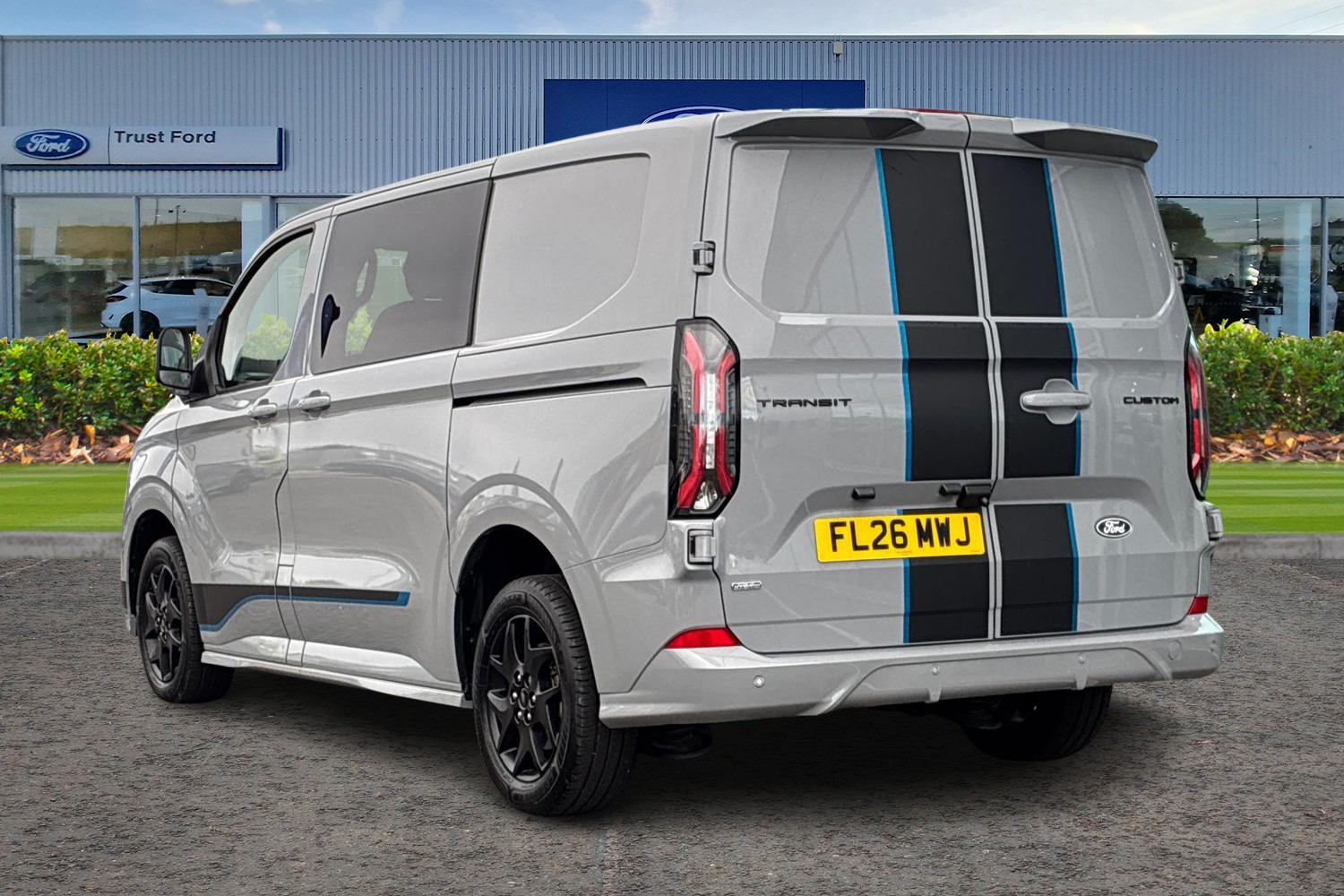 Ford TRANSIT CUSTOM Photo 1