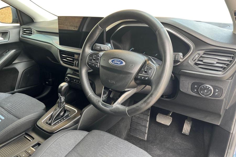 Ford FOCUS Photo autoimg-01d41a946451ec17ea5c4bc8dbf04a5908621067.jpg