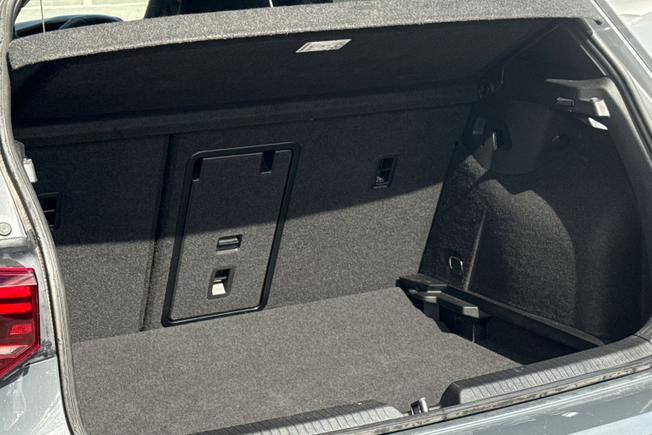 VOLKSWAGEN Golf Photo 49