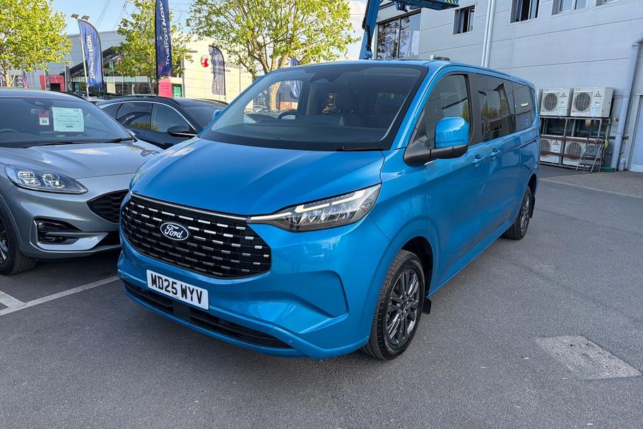 Used FORD TOURNEO CUSTOM MD25WYV 38