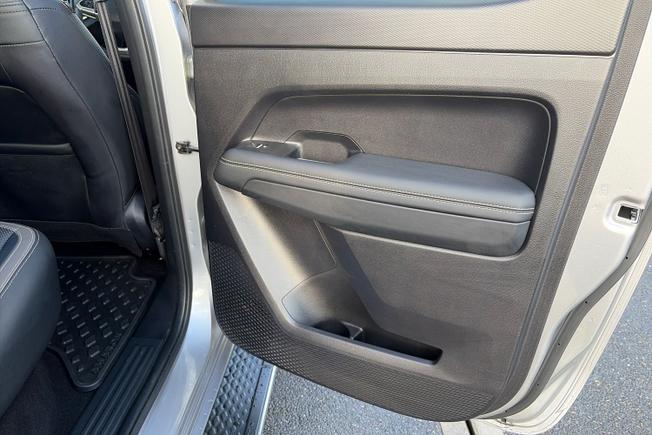 VOLKSWAGEN Amarok Photo 35