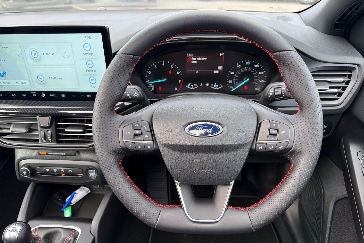 Ford Focus Photo 11