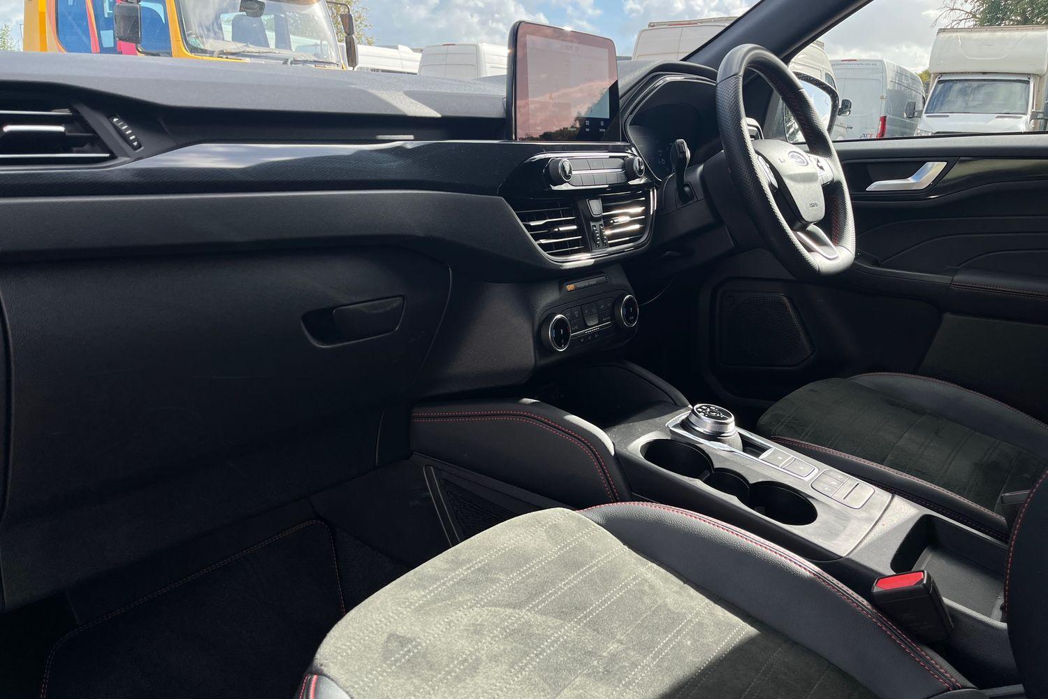 Ford KUGA Photo 17