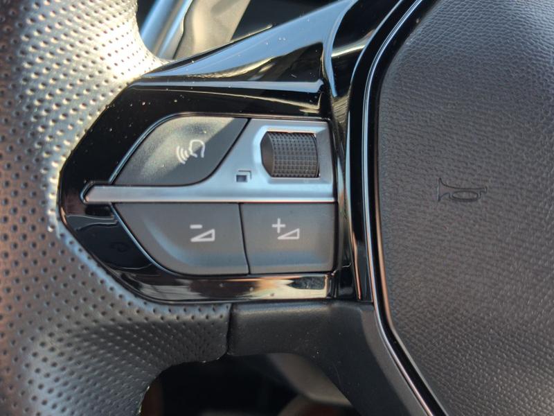 Used Peugeot 208 KR25FWH 44