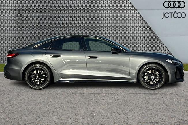 AUDI  A5 Saloon Photo 4