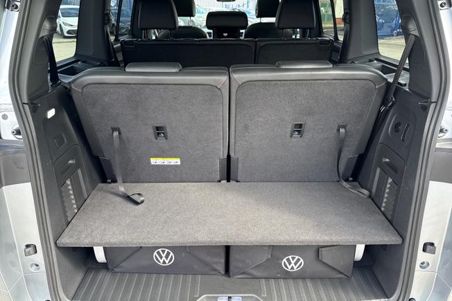 VOLKSWAGEN Id. Buzz Photo 12