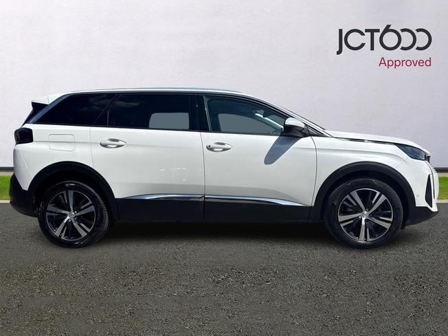 PEUGEOT 5008 Photo 4
