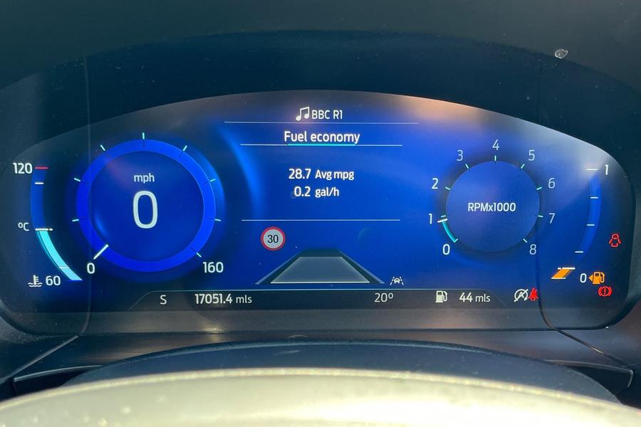 Ford KUGA Photo autoimg-01f2a460615f8fdca17ce2410af0ba4d9f4e10ed.jpg