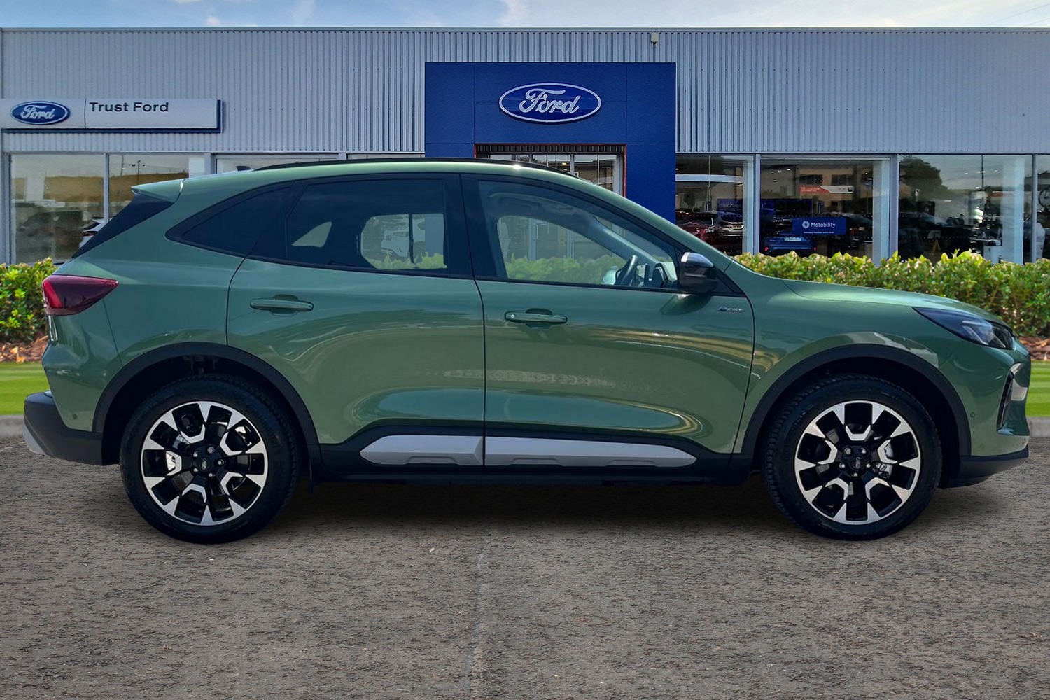 Ford Kuga Photo 2