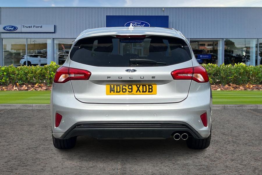 Ford Focus Photo autoimg-01fb3acfa0c3c74cf9ed9e2d5013ffb54d7d423f.jpg