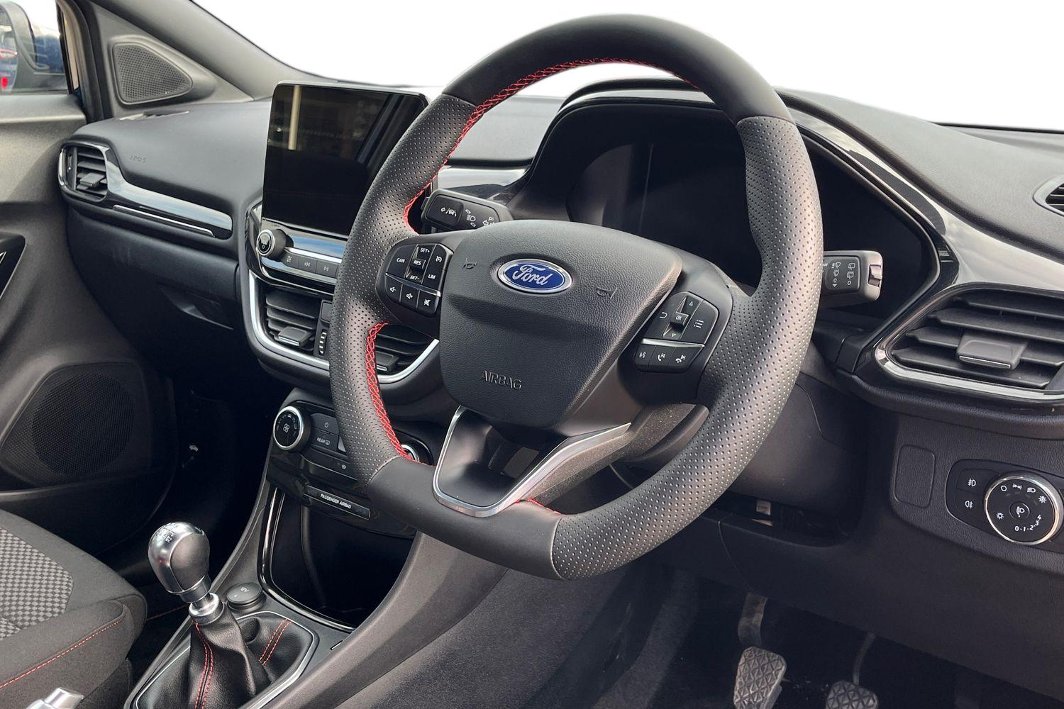 Ford PUMA Photo 8