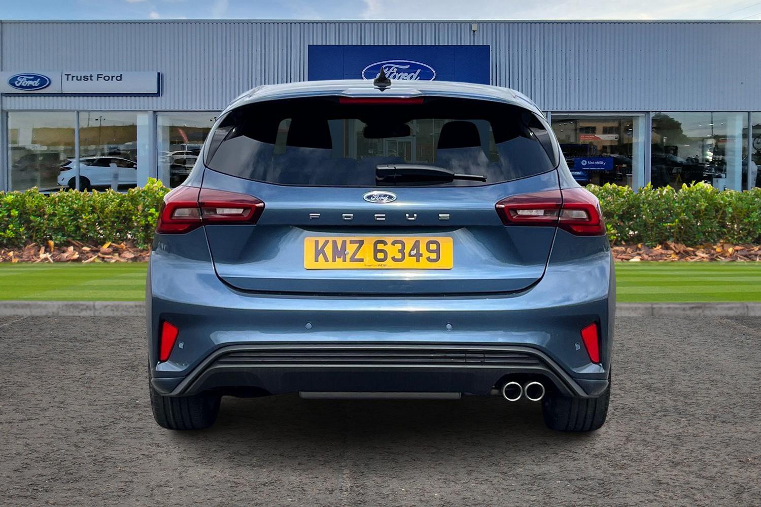Ford FOCUS Photo 6