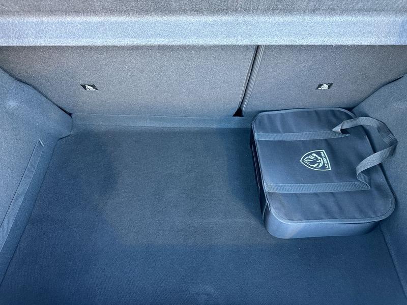 Used Peugeot E-208 FV72RVY 33