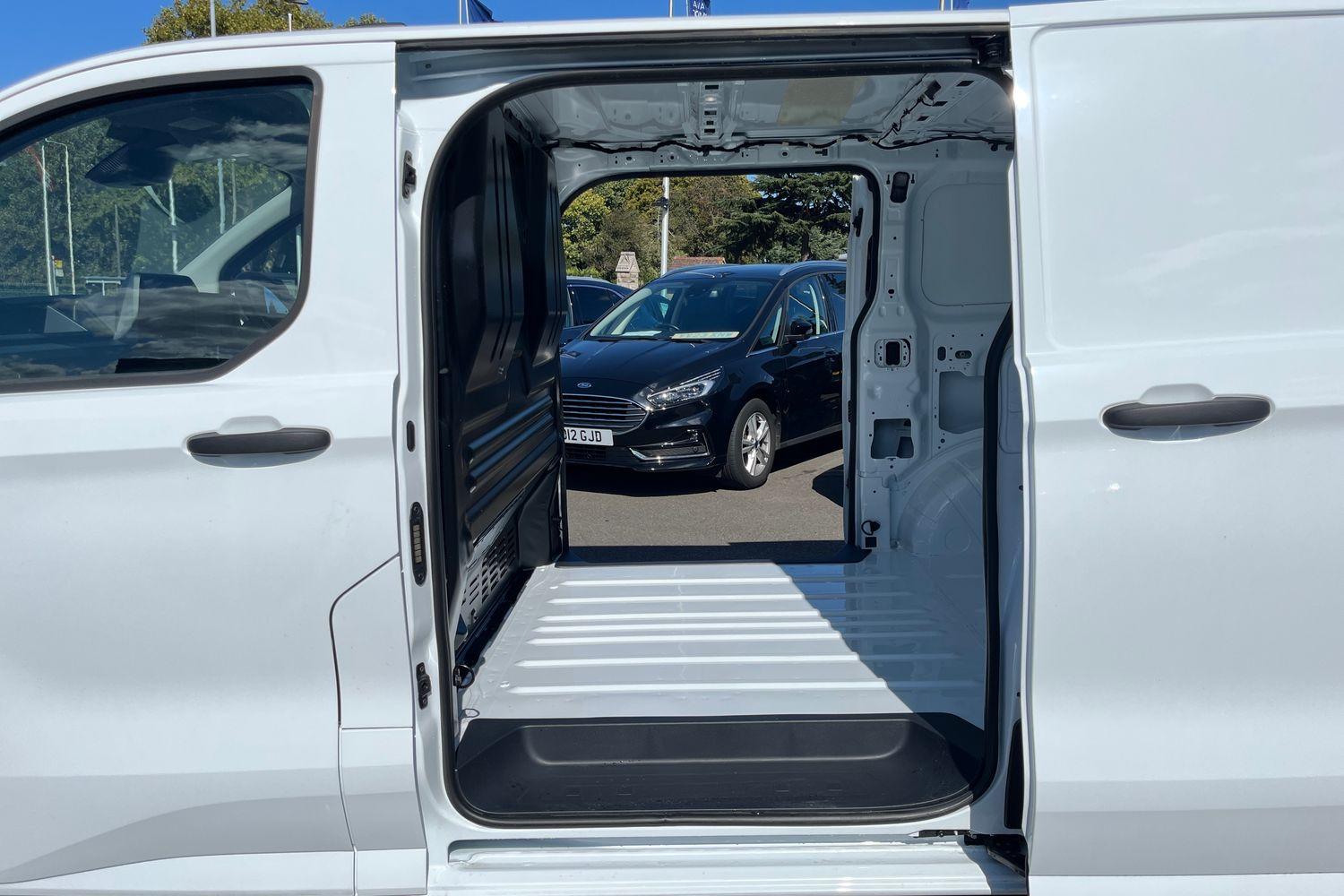Ford E-TRANSIT CUSTOM Photo 40