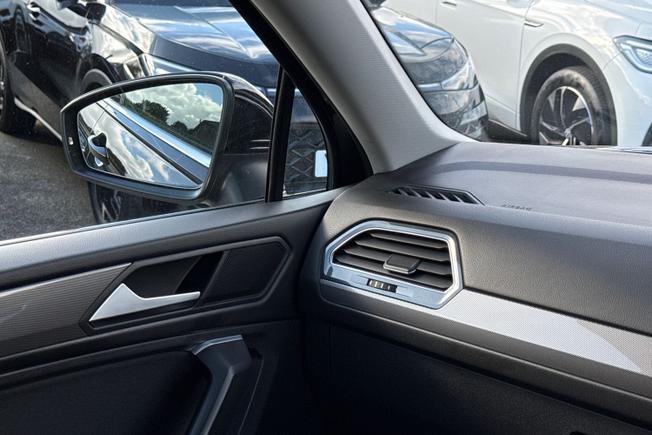 VOLKSWAGEN Tiguan Allspace Photo 36