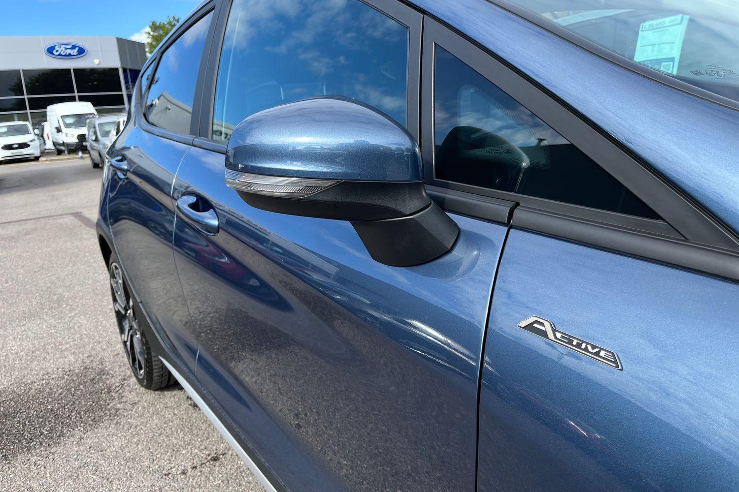 Ford FIESTA Photo 28