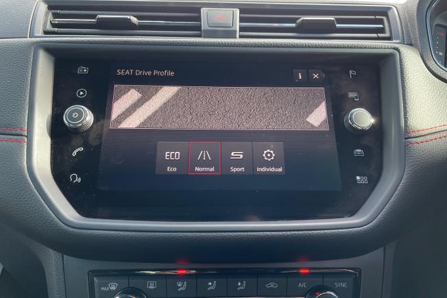 SEAT Ibiza Photo 34