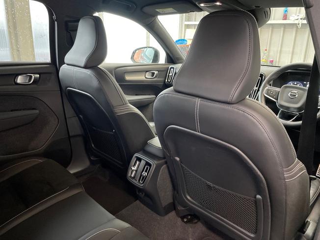 VOLVO Xc40 Photo 33