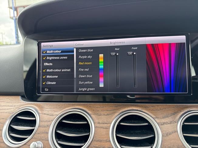 MERCEDES-BENZ E Class Photo 41