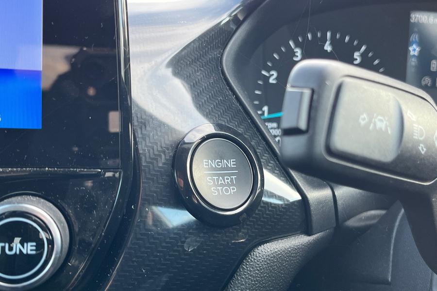 Ford FIESTA Photo autoimg-020ffd7b350d680667b9fbe2c104e8f31d2569de.jpg