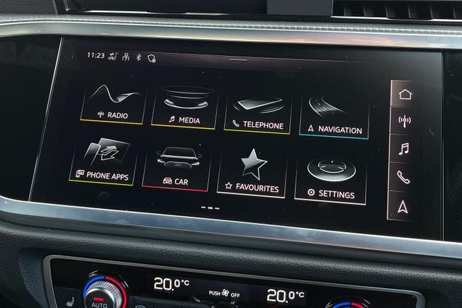 AUDI Q3 Photo 13