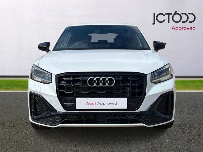 AUDI Q2 Photo 8