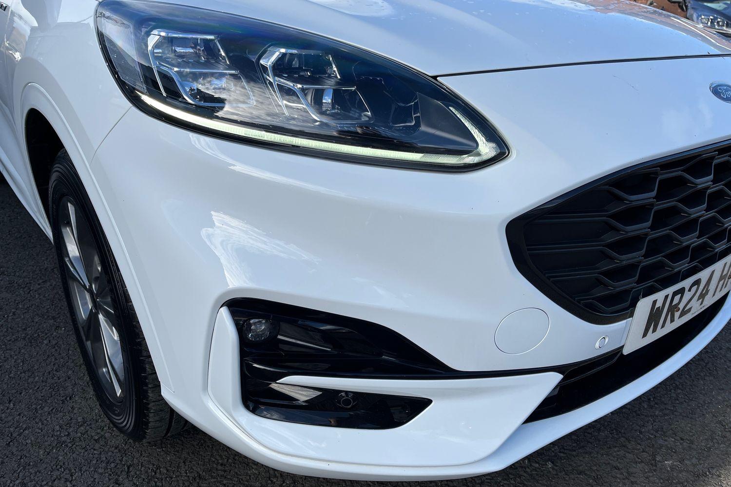 Ford KUGA Photo 24