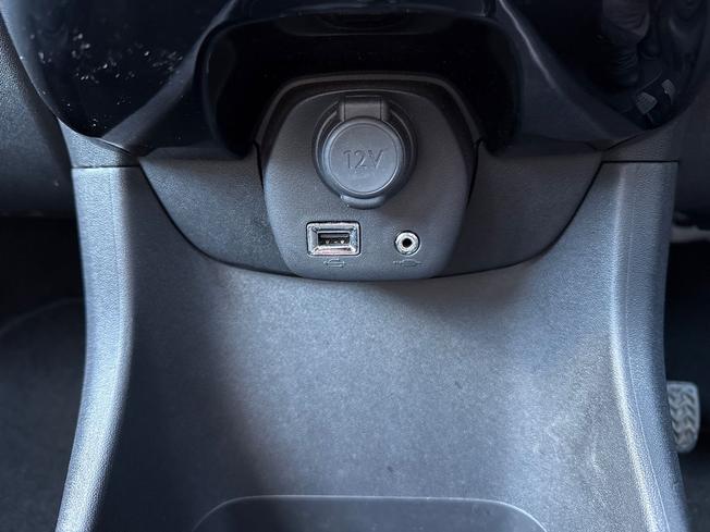 TOYOTA Aygo Photo 32