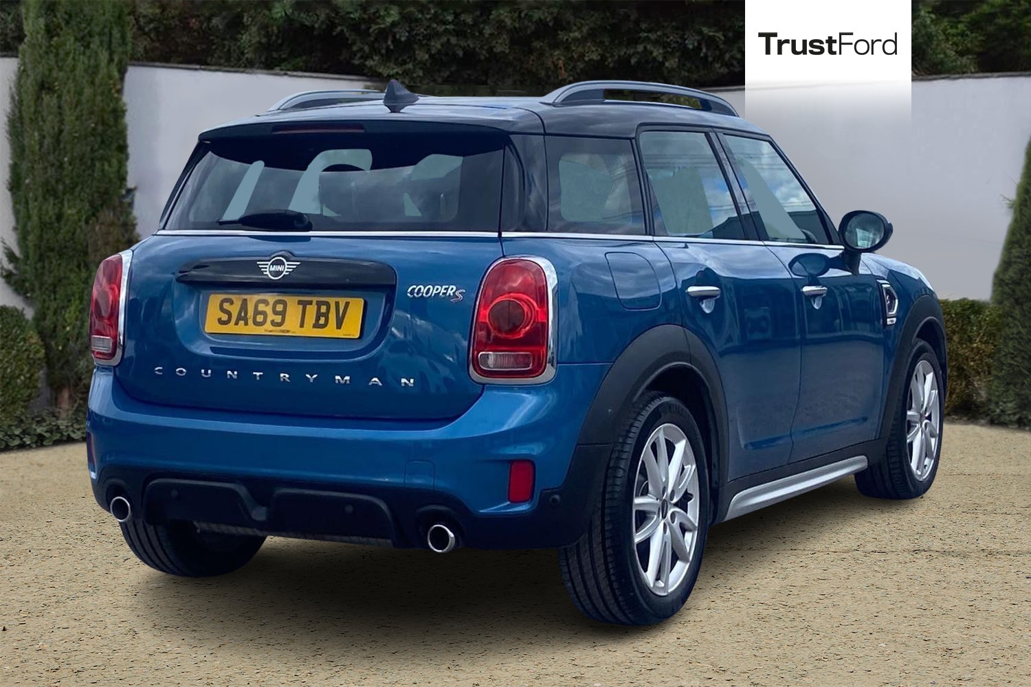 MINI Countryman Photo 3
