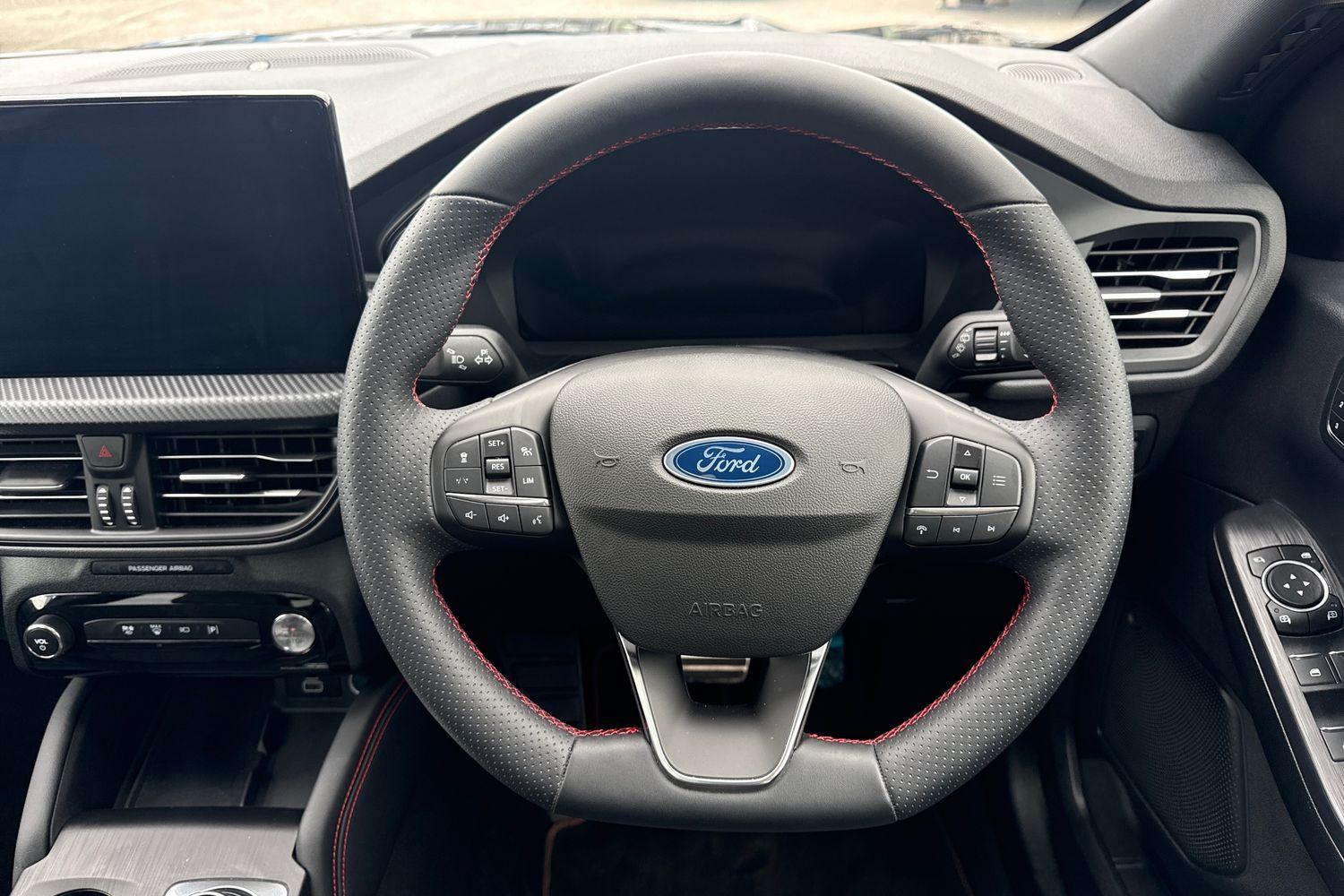 Ford KUGA Photo 11
