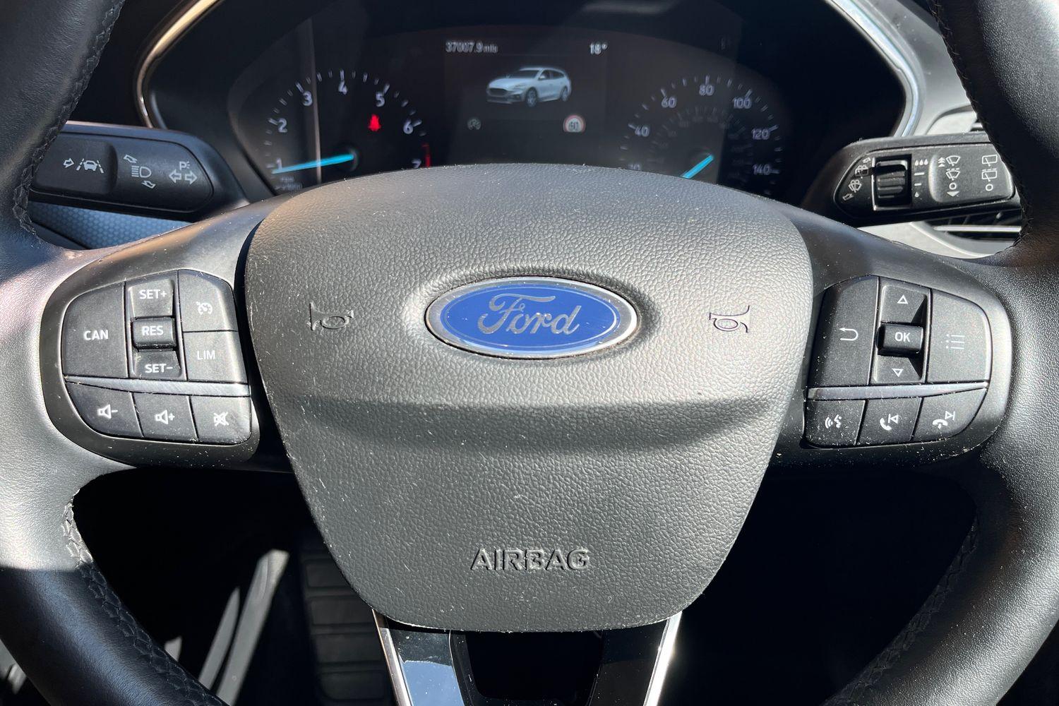 Ford Focus Photo 11