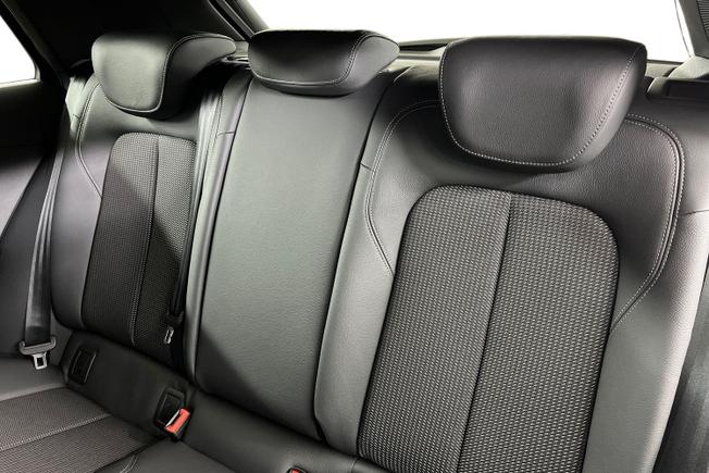 AUDI Q2 Photo 9
