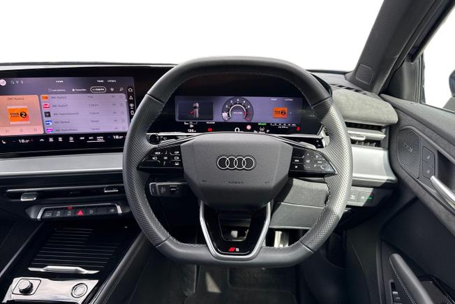 AUDI Q3 Photo 11