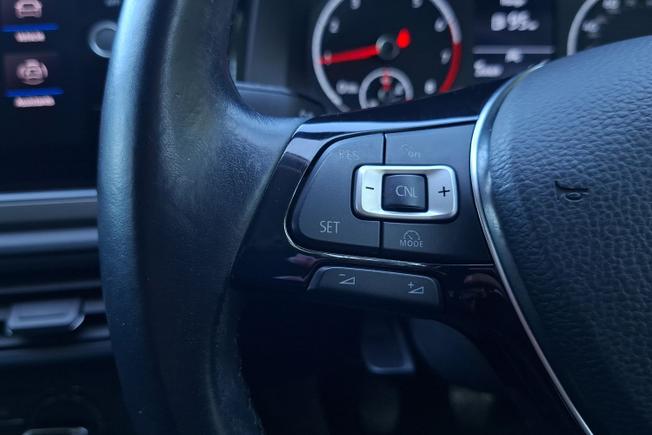 VOLKSWAGEN Polo Photo 16