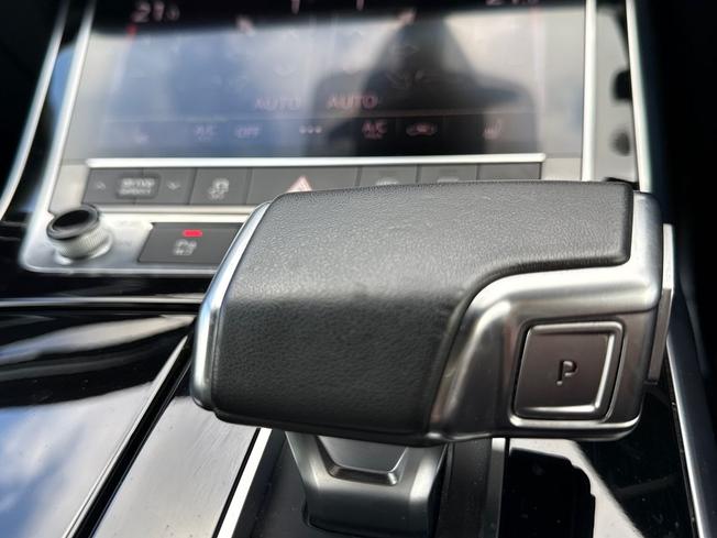 AUDI Q7 Photo 42