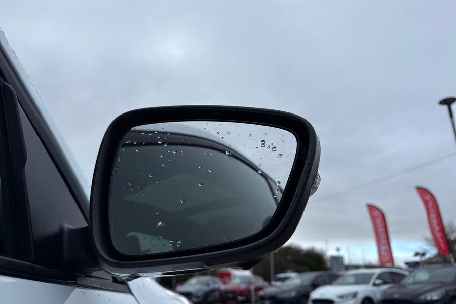 Ford KUGA Photo autoimg-02277cd792bb10bd6e182f887998238a8c46dd81.jpg