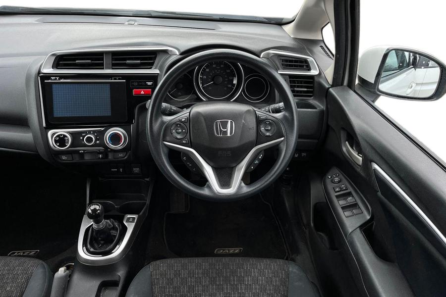 Honda Jazz Photo autoimg-022852c5bb64cfb1904e16d728168b116353dd2f.jpg