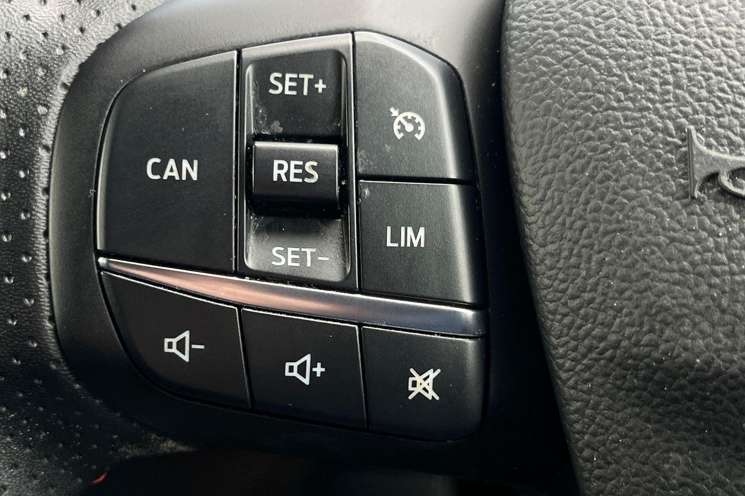 Ford Focus Photo 24