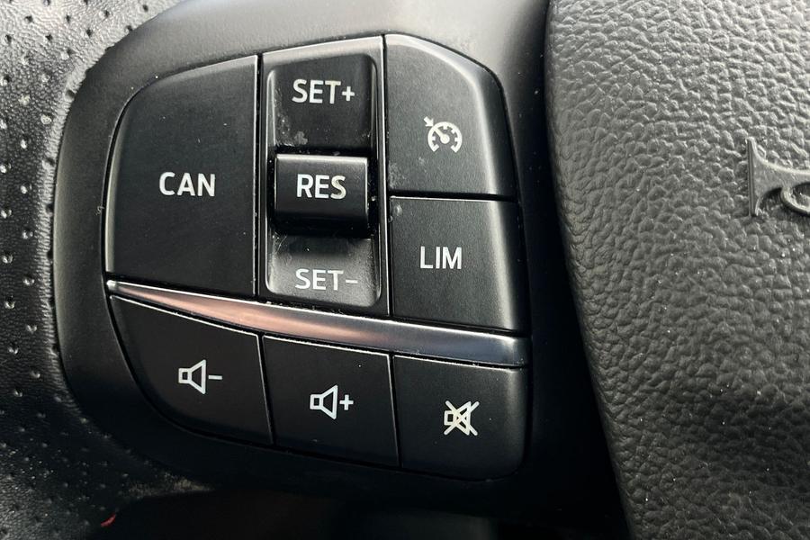 Ford Focus Photo autoimg-022bb66b78a5b0653fed94cbe84d795c7093bd91.jpg