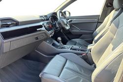 AUDI Q3 Photo 2