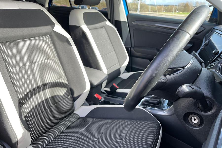 Volkswagen T-ROC Photo autoimg-022dd1e75edf04a95e0711a40d689e25b05b8430.jpg
