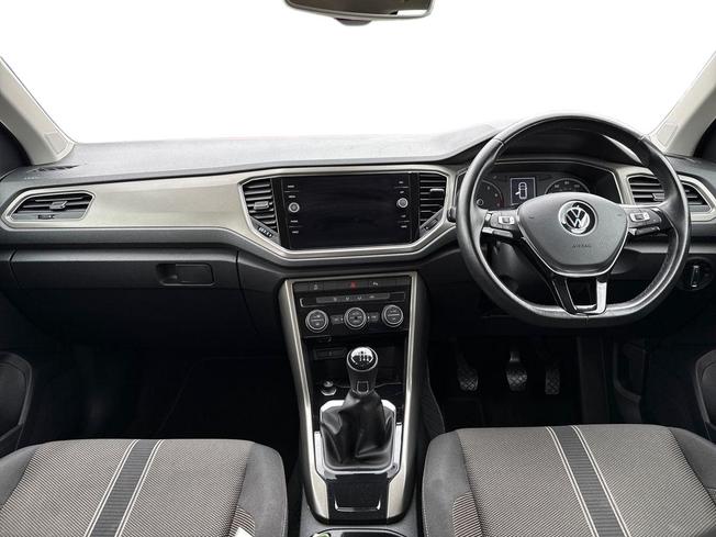 VOLKSWAGEN T-Roc Photo 10