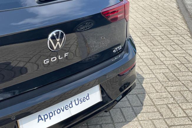 VOLKSWAGEN Golf Photo 21