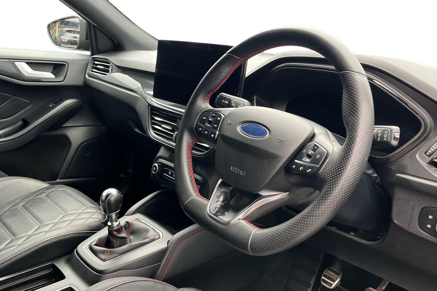Ford FOCUS Photo 8