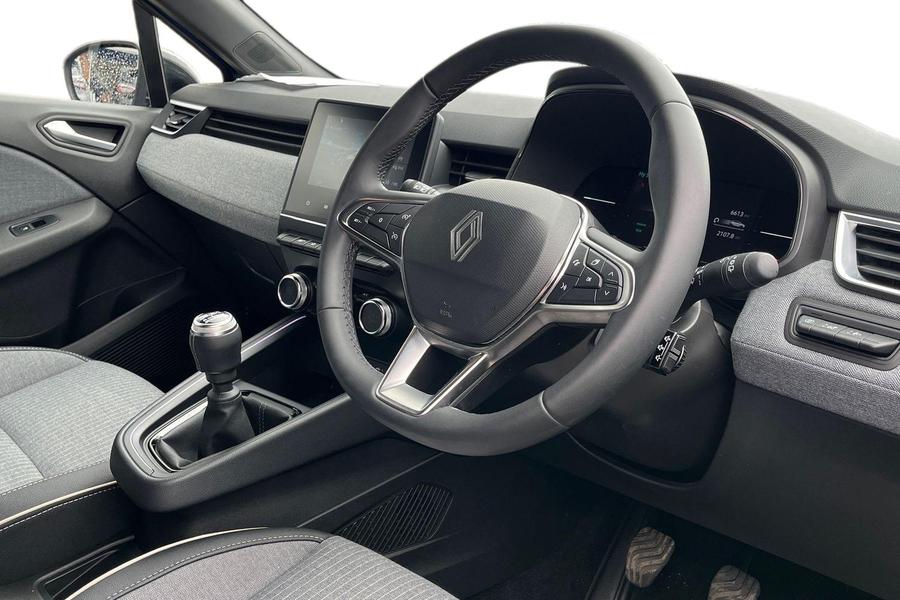 Renault CLIO Photo autoimg-023d4ecf6e948a51f2f85e146bc1e12b5a59c62b.jpg